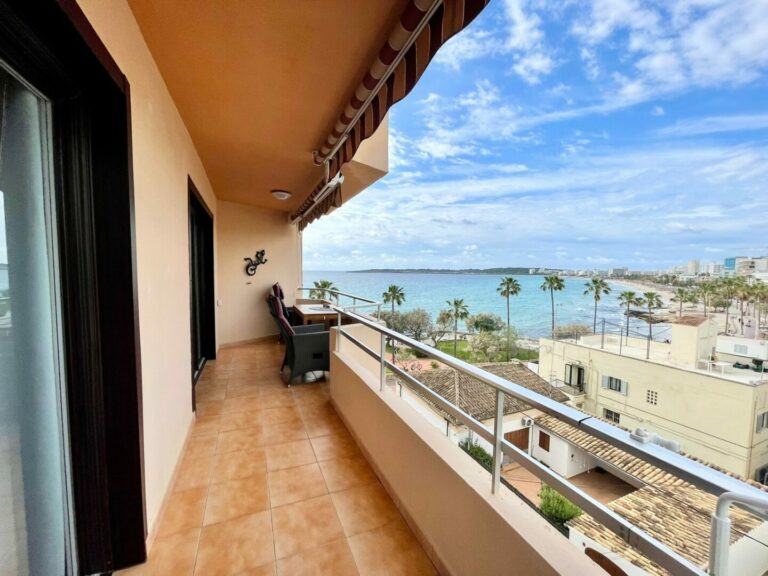 Balkon seitlicher Meerblick zur ruhgen Seitenstraße