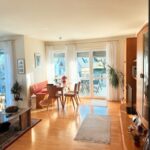 Wohn - Und Essbereich