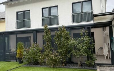 Objekte 1 Rückseite Haus/Garten