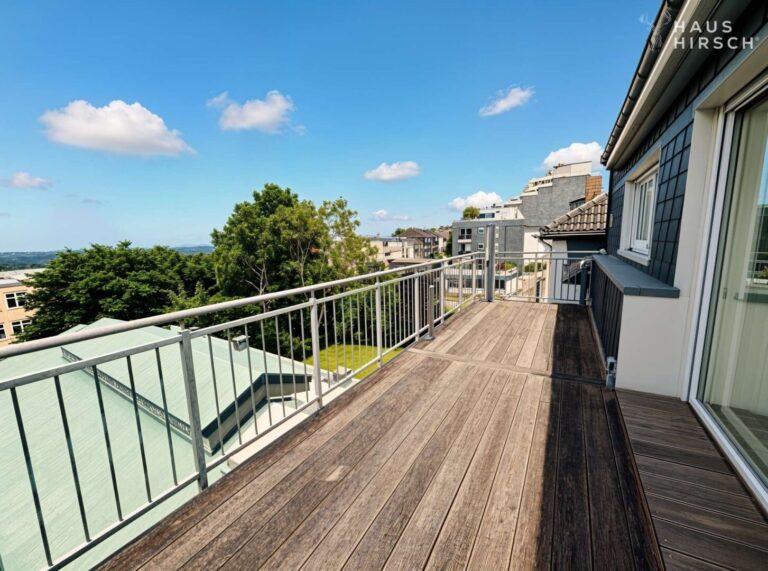 Terrasse mit Markise DG