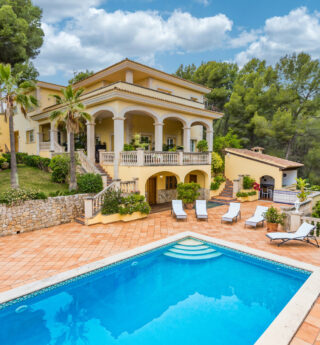Villa-tranquilidad-casa-diferente-Bendinat-Mallorca-piscina-caracter-147