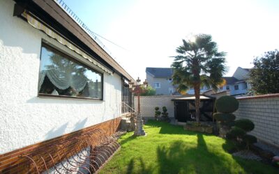 Garten Mit Grillhütte