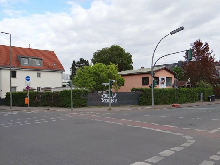 An der Kreuzung zweier Straßen