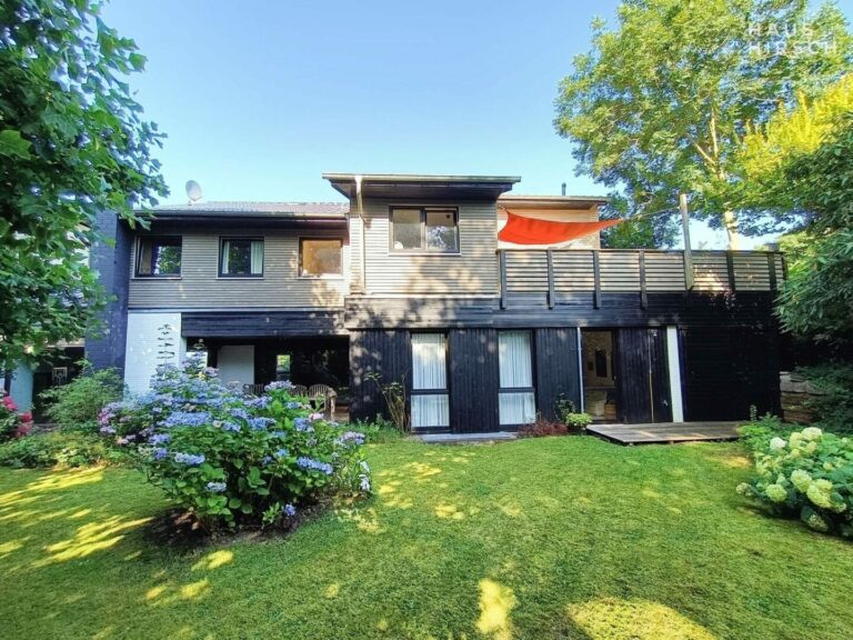 Außenansicht Rückwärtig