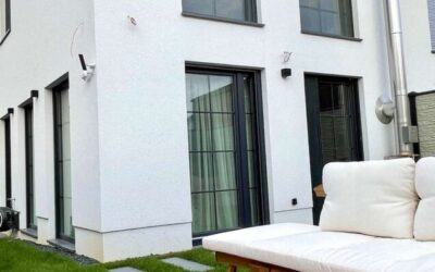 Hausansicht Aus Garten