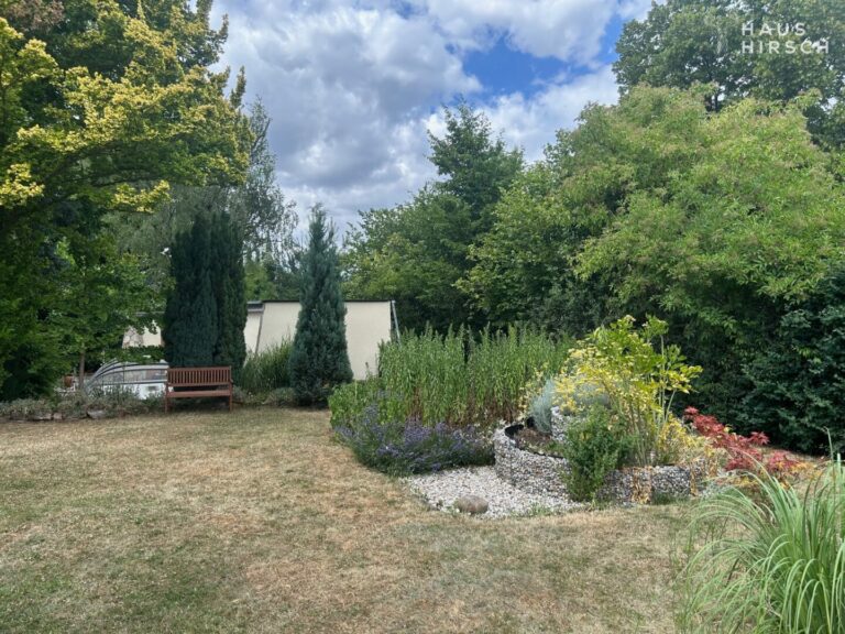 Grundstück Westseite