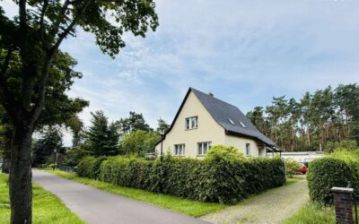 Objekte 3 Straßenansicht Efh