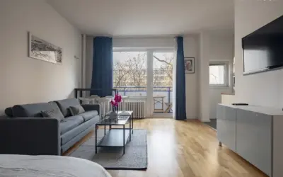 Objekte 1 Wohnzimmer Schlafzimmer