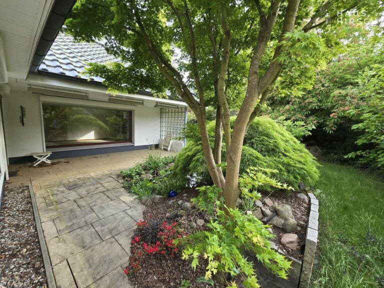 Vom Gartenarchitekten angelegter Garten