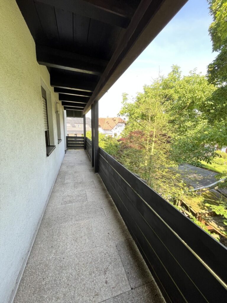 Balkon neben Küche