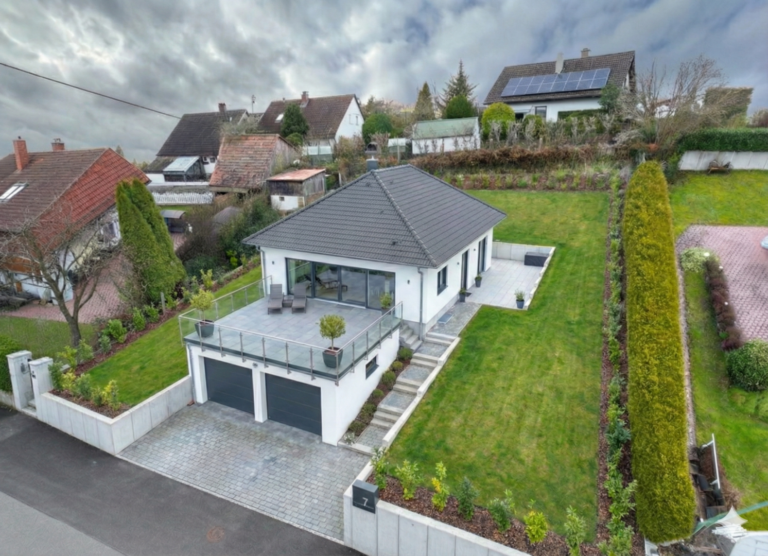 Beispiel Bebauung Walmdach