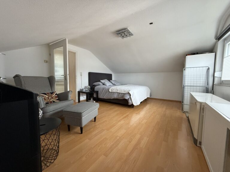 Schlafzimmer 3.OG
