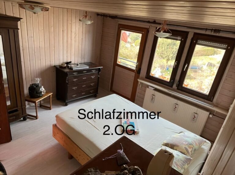 Schlafzimmer 2.OG