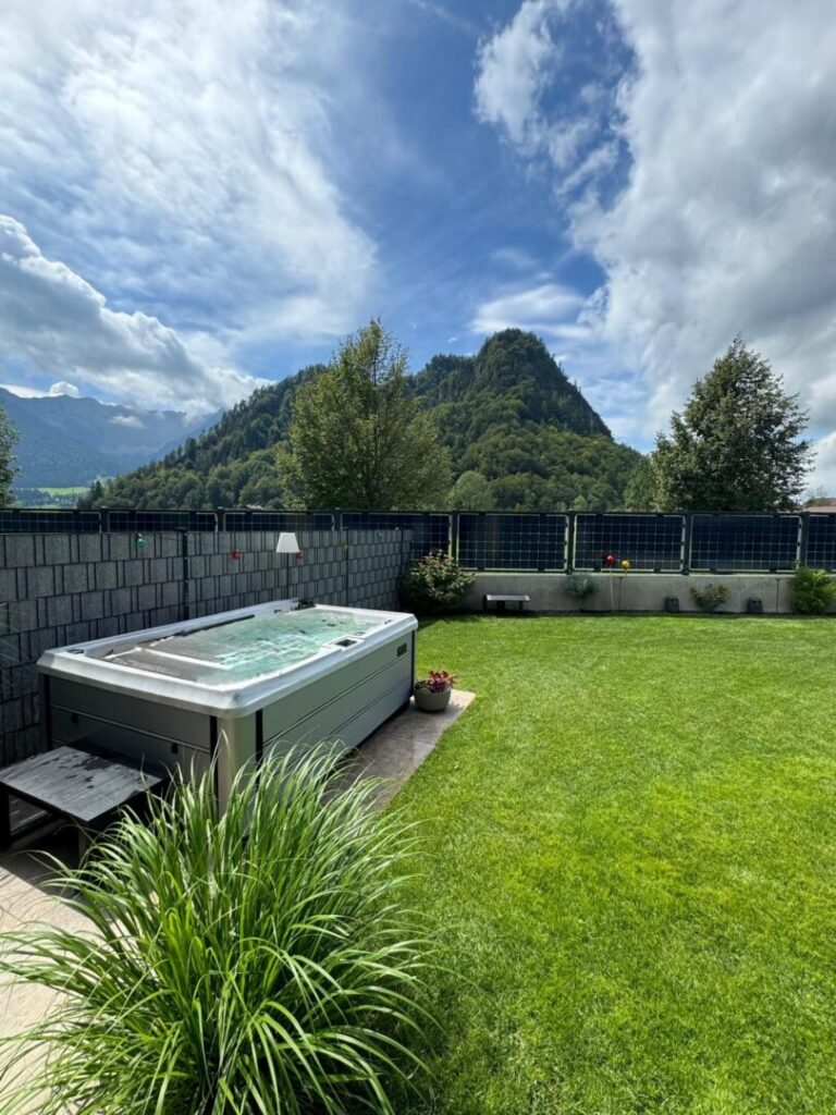 Garten mit Whirlpool