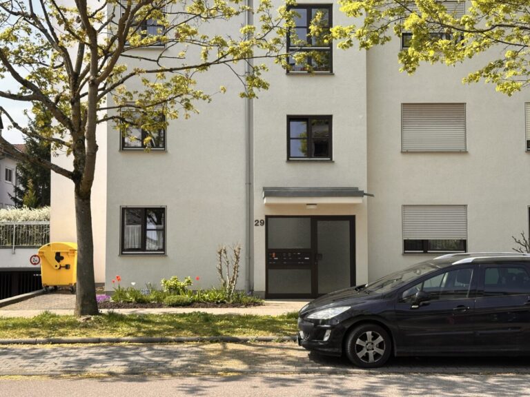 Außenansicht (Eingang)