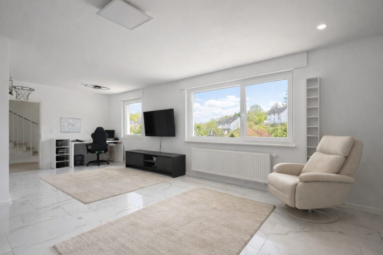 EG Zimmer neben Eingang