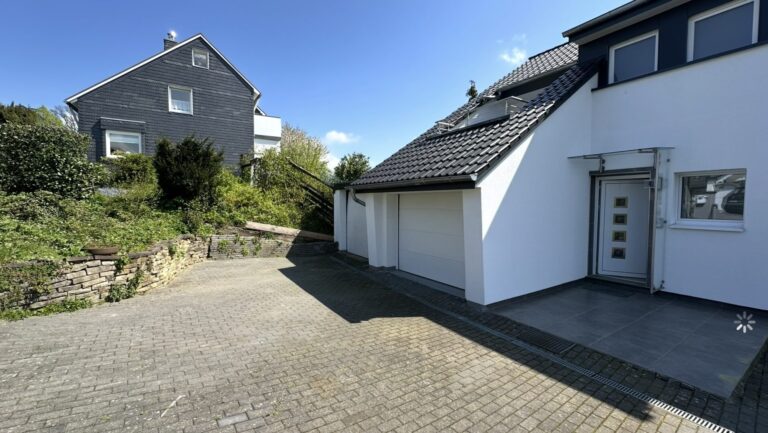 Anfahrt Garagen  Stellplätze