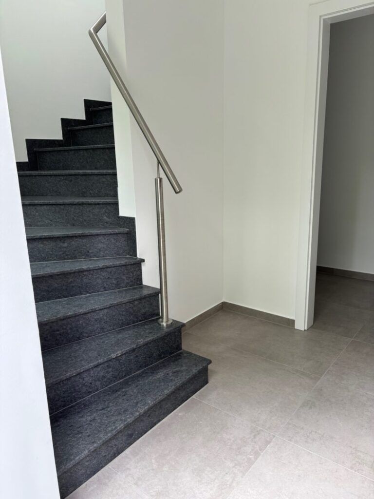 Eingang mit Garderobe