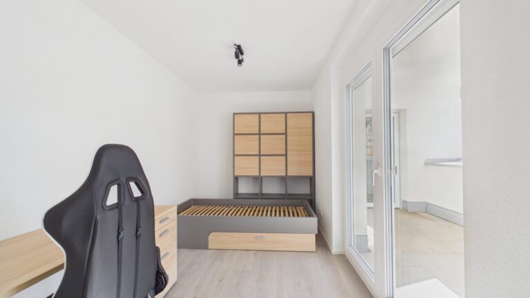 Zimmer 2 (frei)