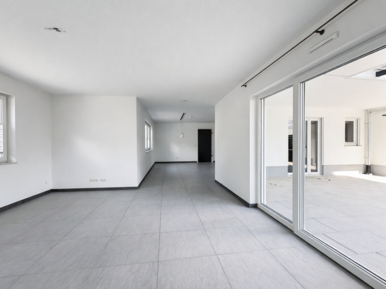 Wohnzimmer Blick ins Esszimmer