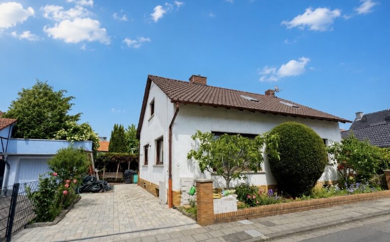 Hof mit einem Stellplatz