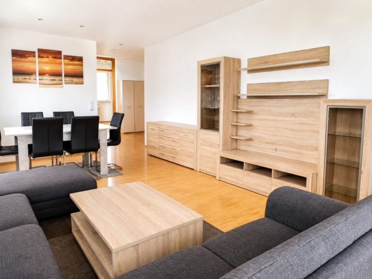 Wohn u. Esszimmer
