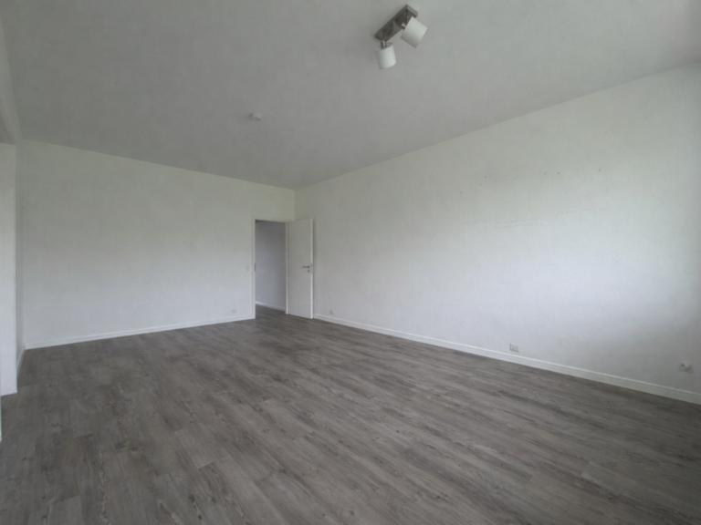 Wohnzimmer unmöbliert