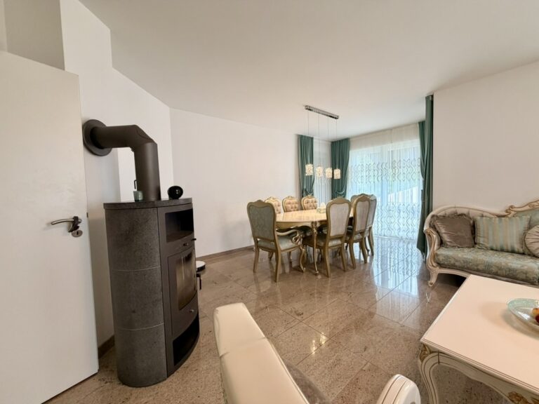 Wohn- und Esszimmer