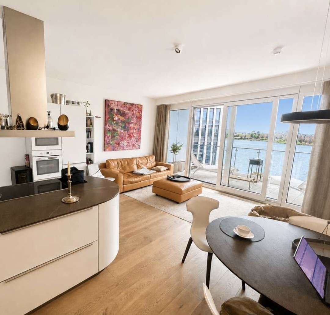Wohnzimmer mit Elbblick