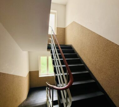 Geprlegtes Treppenhaus