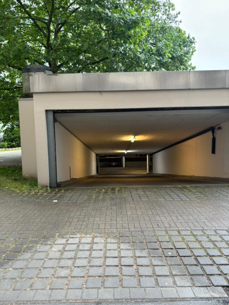 doppelt gesicherte Tiefgarage