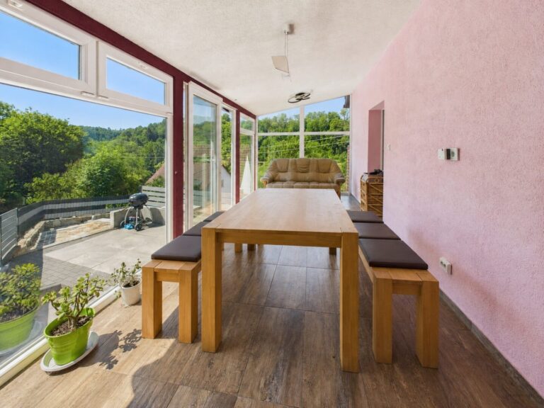 EG Wintergarten, Balkon