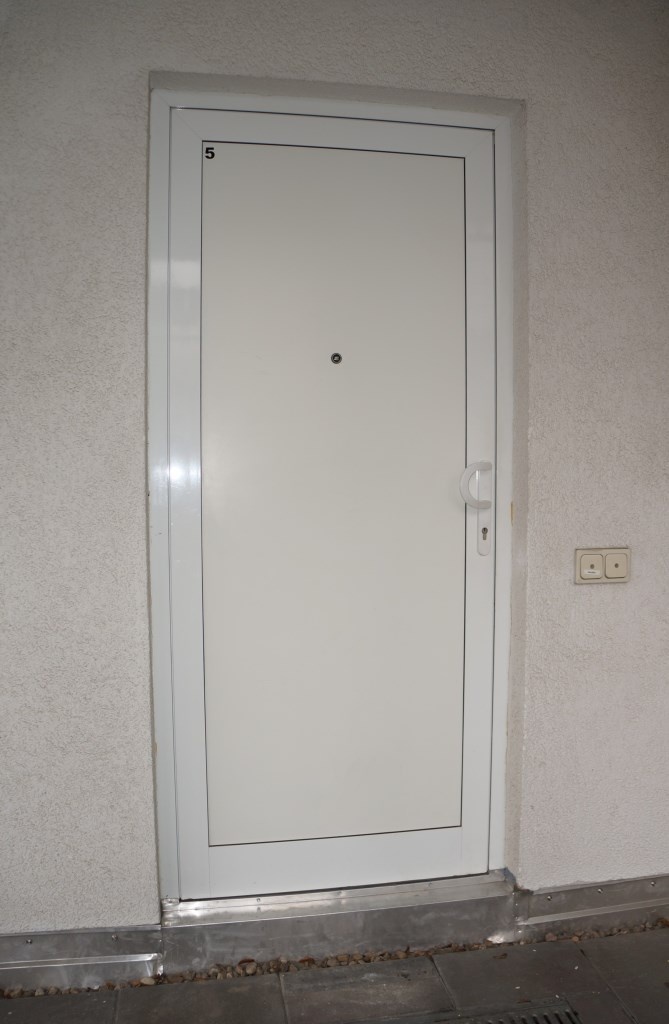 06Wohnungstür