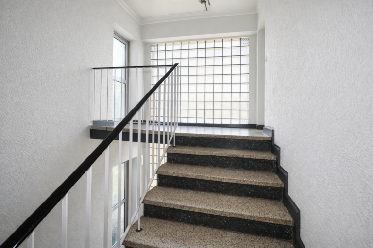 gepflegtes Treppenhaus