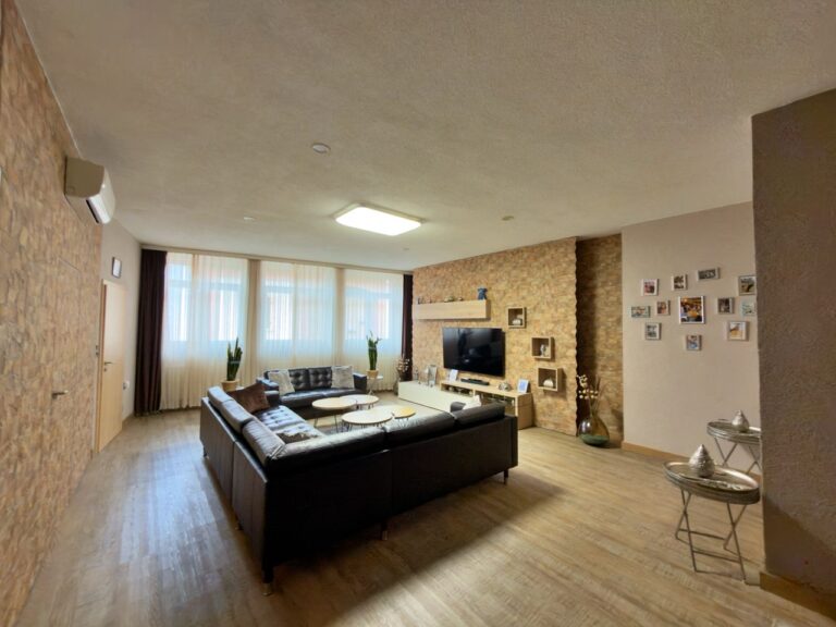 Wohnzimmer WHG EG