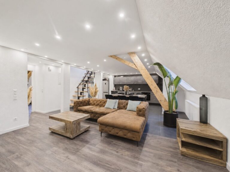 Wohnzimmer & Essbereich