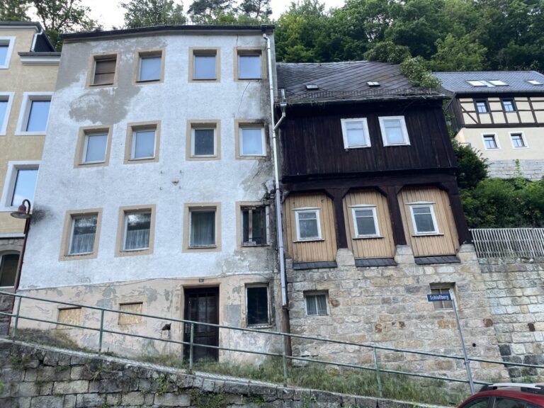 Hauseingang für beide Häuser