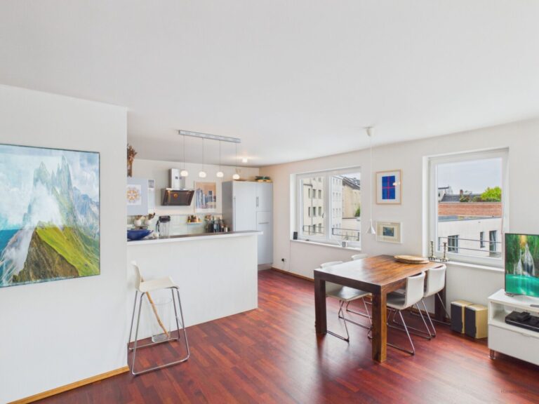 Wohnzimmer Blickrichtung Küche