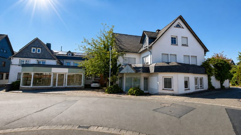 Haus Front