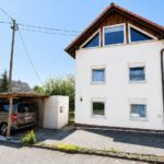 Haupteingang &Amp; Carport