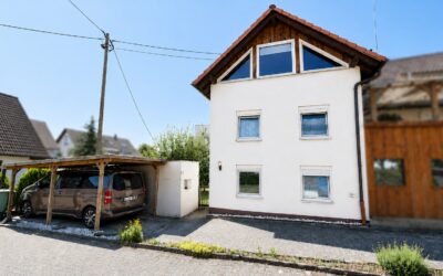 Immobilien 1 Haupteingang &Amp; Carport