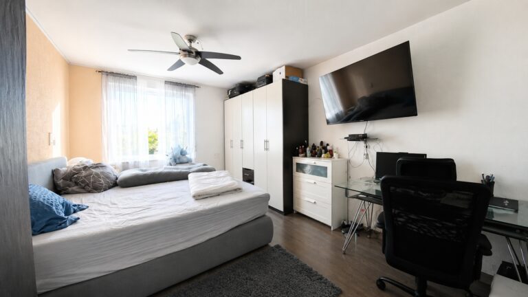 Schlafzimmer EG