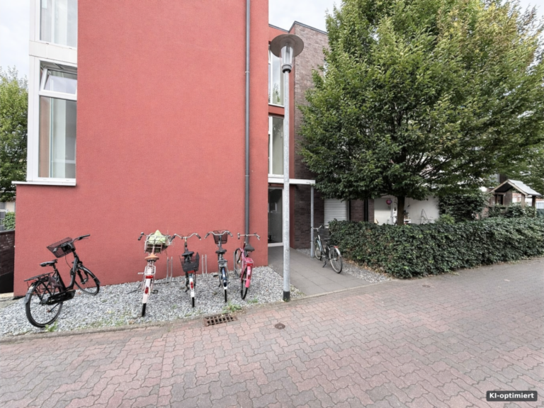 KI-optimiert – Eingangsbereich