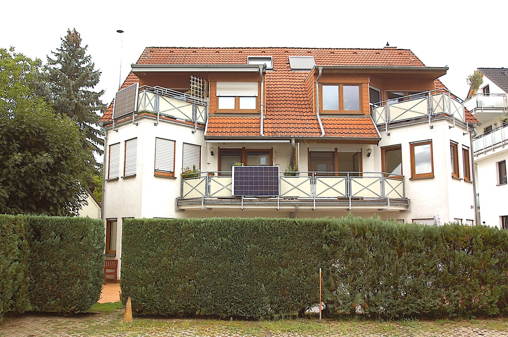 Rückseite u. Balkon