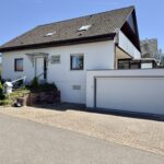 Nord -Doppelgarage/Stellplatz
