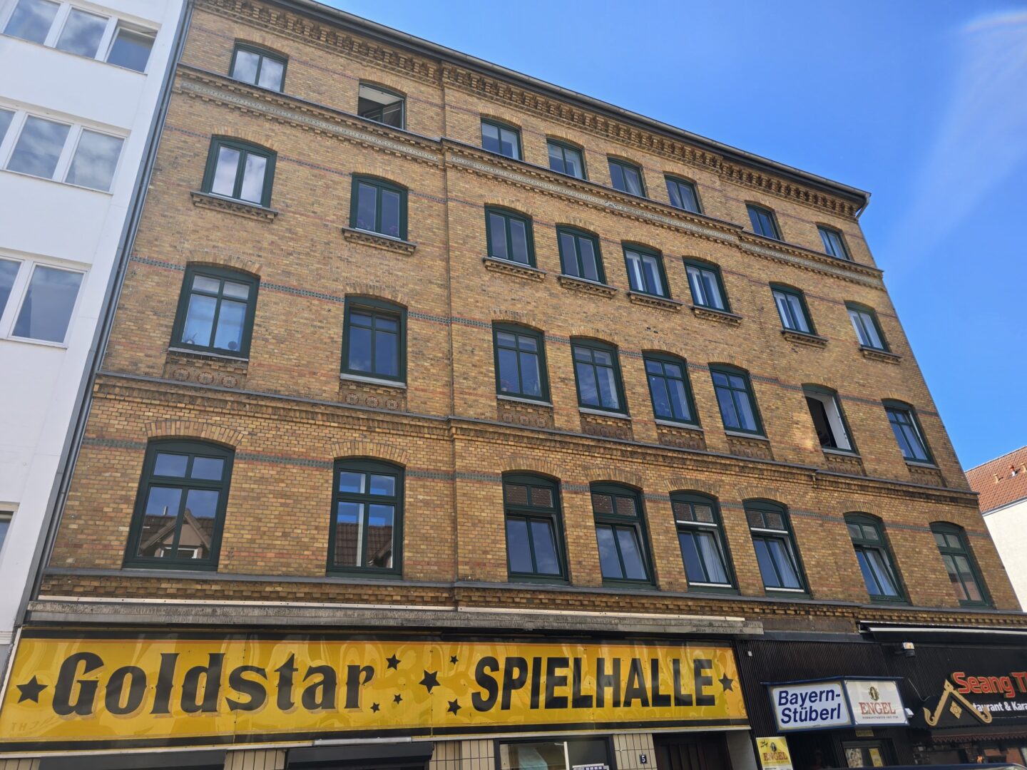 Straßenansicht