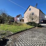 Haus Und Grundstück