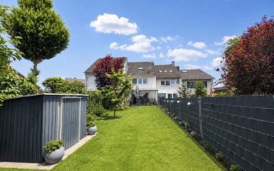 Ansicht Mit Garten