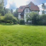 Grundstück Mit Blick Auf Die Nachbarschaftsbebauung