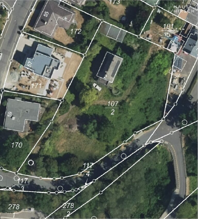 Großes, vielseitiges Baugrundstück